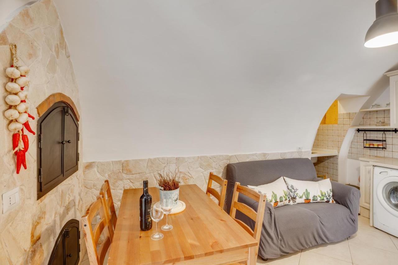 La Chicca Historic Center Beautiful Flat Apartamento Monopoli Exterior foto