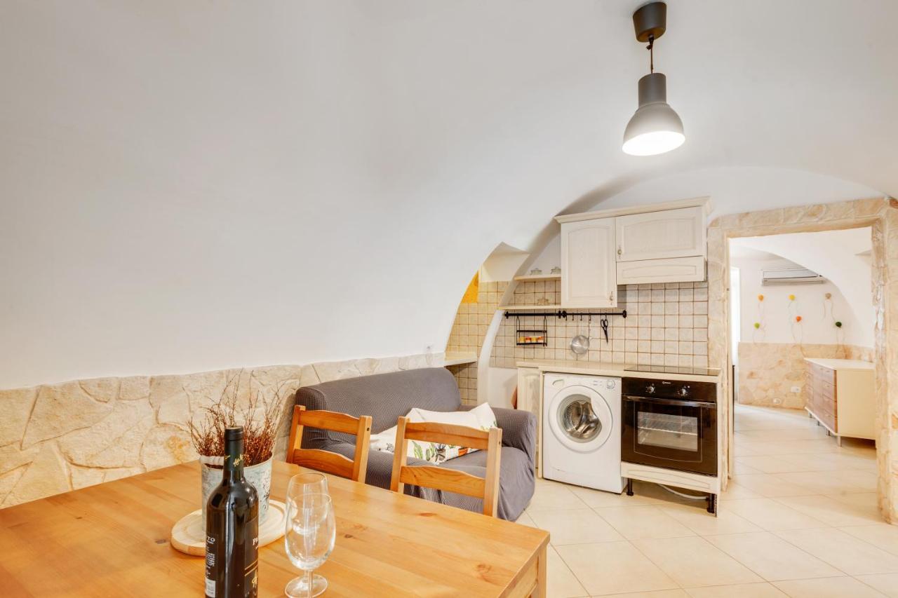 La Chicca Historic Center Beautiful Flat Apartamento Monopoli Exterior foto