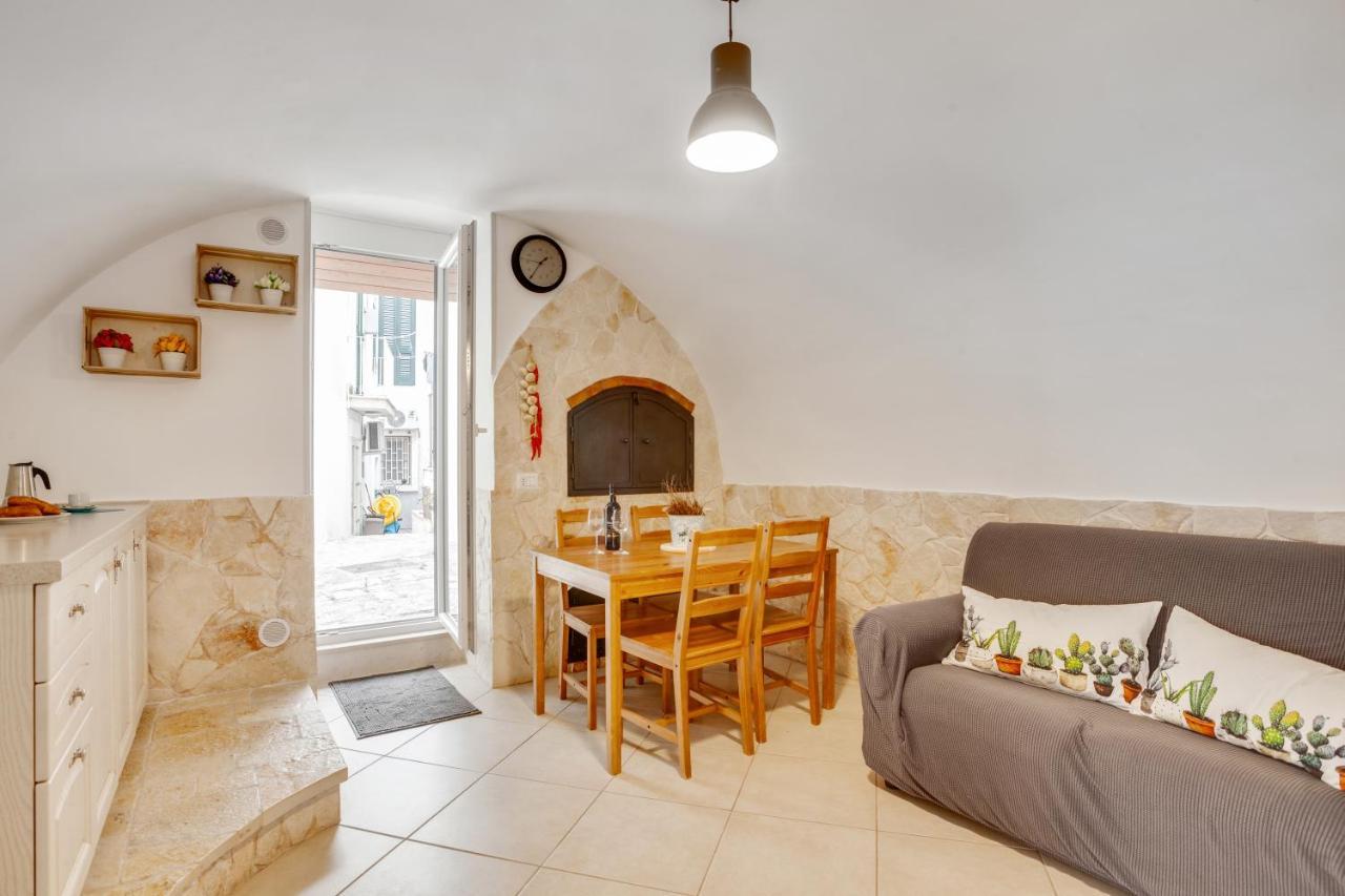 La Chicca Historic Center Beautiful Flat Apartamento Monopoli Exterior foto