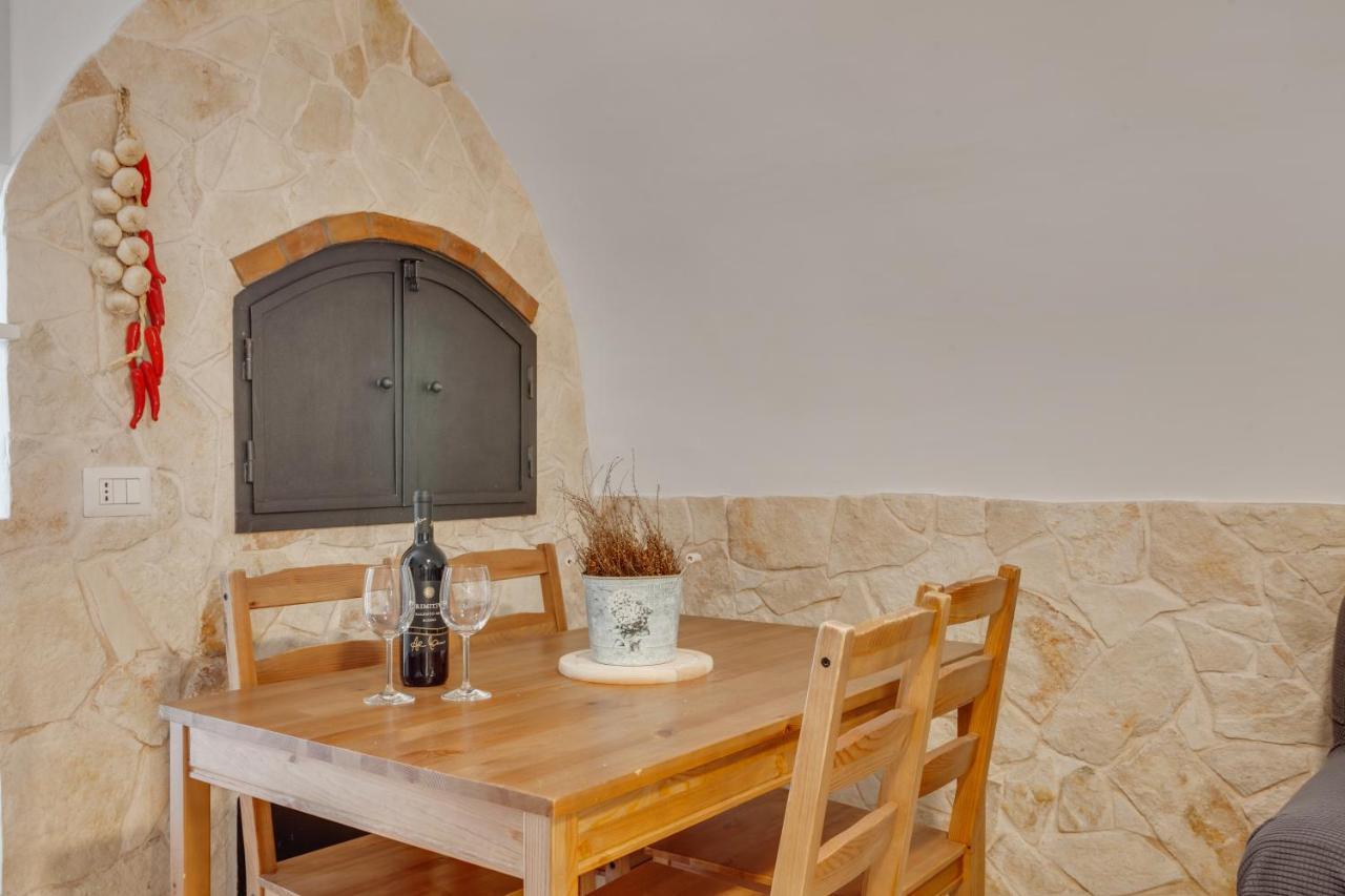 La Chicca Historic Center Beautiful Flat Apartamento Monopoli Exterior foto