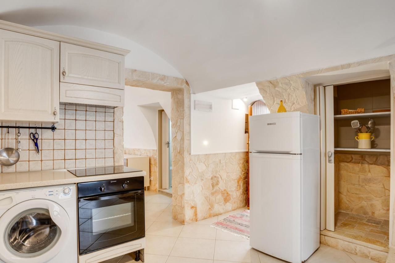 La Chicca Historic Center Beautiful Flat Apartamento Monopoli Exterior foto