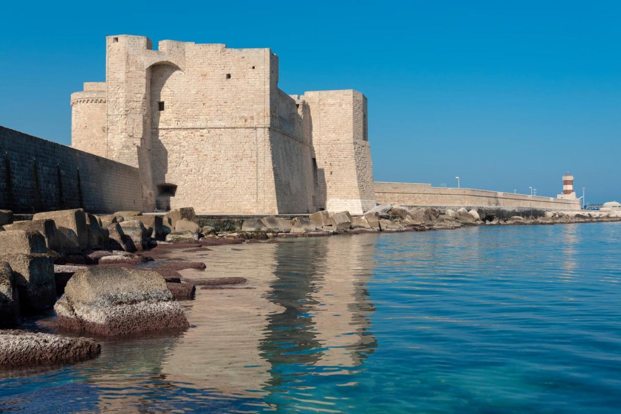 La Chicca Historic Center Beautiful Flat Apartamento Monopoli Exterior foto